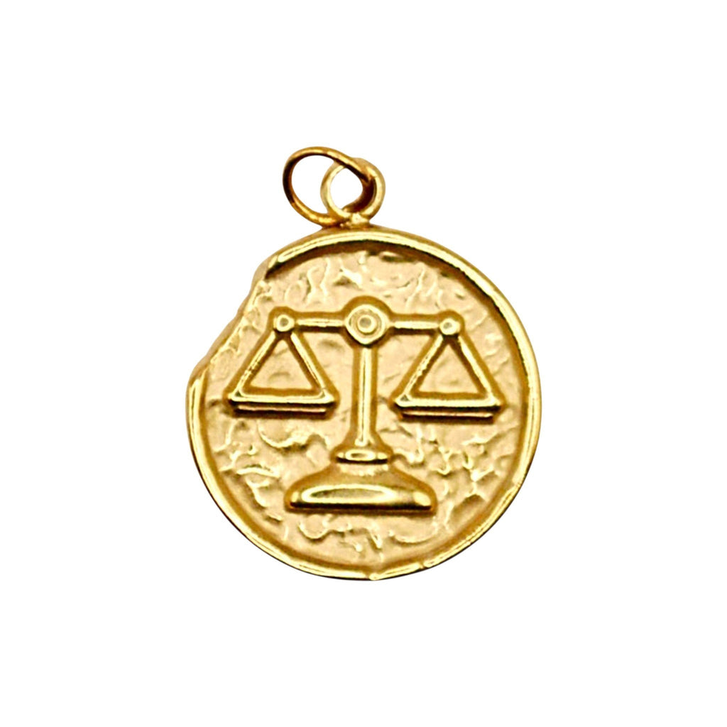 Złoty charms Libra ze znakiem zodiaku waga marki HOOKS wykonany ze stali nierdzewnej z praktycznym zapięciem typu hook.