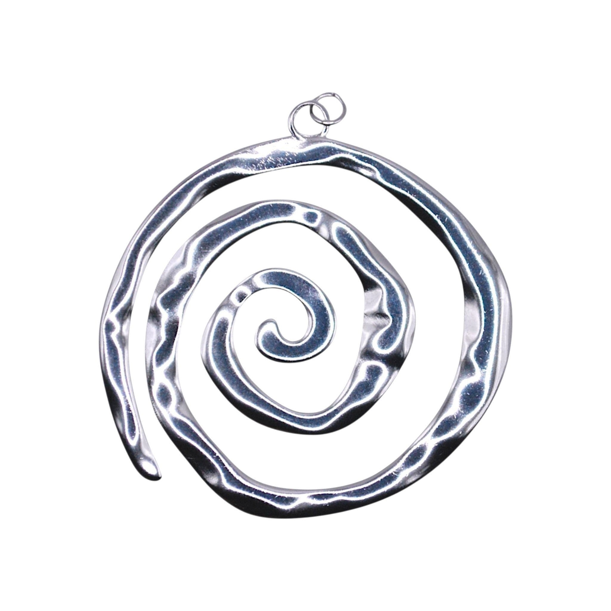 Srebrzysty charms Hypnotic Charm marki HOOKS w kształcie spirali wykonany ze stali nierdzewnej z zapięciem typu hook.
